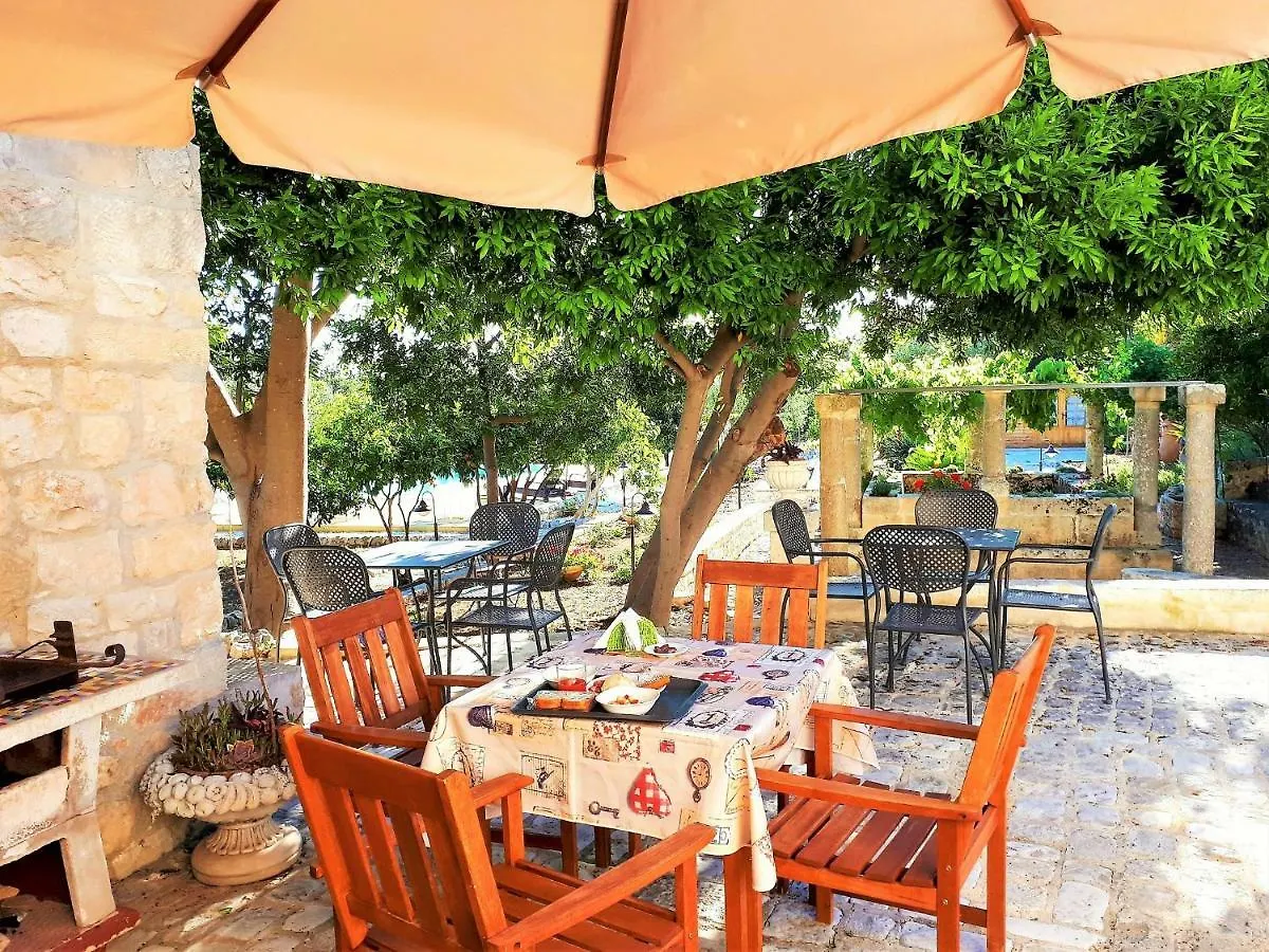 Agriturismo Villa Flavia Casa Serrafiori Фермерский дом